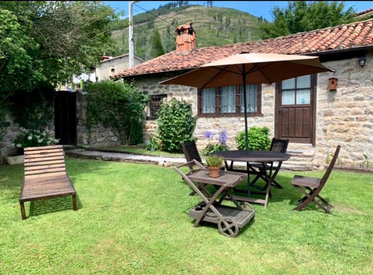La Casita De Cuestallano Renedo De Cabuerniga Extérieur photo